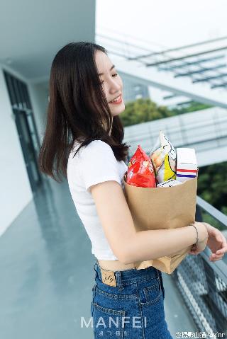 2023最全片单！如何免费观看《成全世界》高清版？这5个方法超实用！